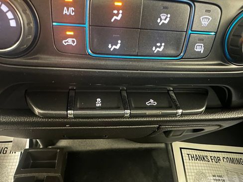 Used 2017 Chevrolet Silverado 1500 W/T AWD/4WD image 29