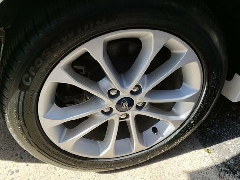 Used 2019 Ford Fusion SE FWD image 28