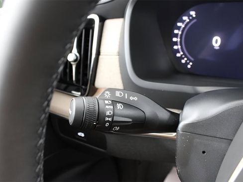 New 2026 Volvo XC60 T8 Ultra image 21