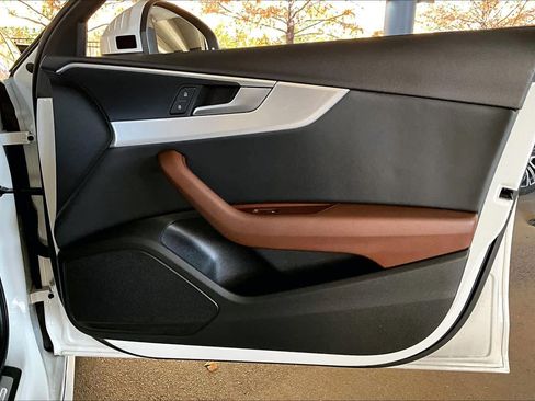 Used 2019 Audi A4 2.0T Premium w/ Convenience Package image 22