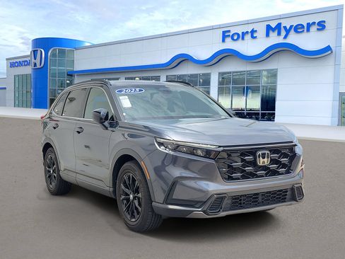 Used 2025 Honda CR-V Sport image 1
