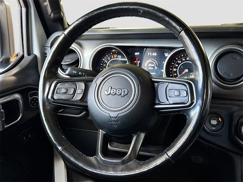 Used 2021 Jeep Gladiator Willys image 23