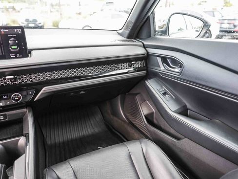 Used 2023 Honda Accord Sport image 6