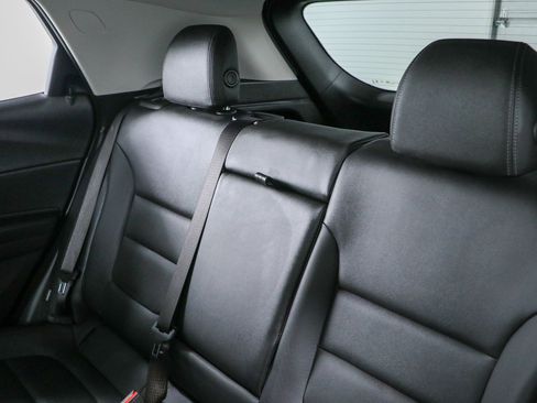 Used 2021 Chevrolet TrailBlazer LT FWD image 24