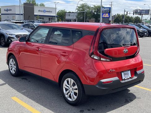 Used 2021 Kia Soul LX FWD image 5