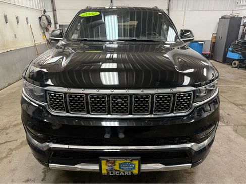 Used 2022 Jeep Grand Wagoneer Series III w/ Rear Seat Video Group 1 image 2