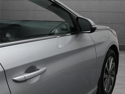 Used 2017 Hyundai Sonata Sport image 14