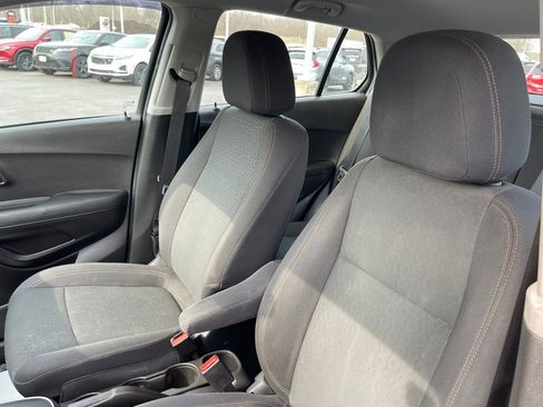 Used 2017 Chevrolet Trax LS image 10