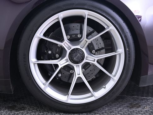 Used 2022 Porsche 911 GT3 image 12