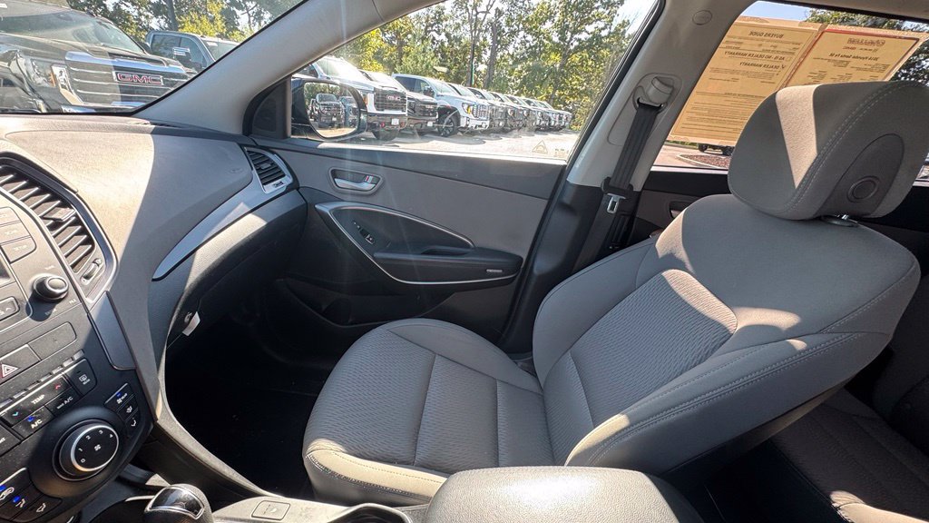 Used 2016 Hyundai Santa Fe SE AWD/4WD image 20