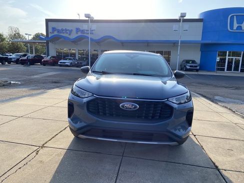 Used 2025 Ford Escape Active FWD image 3