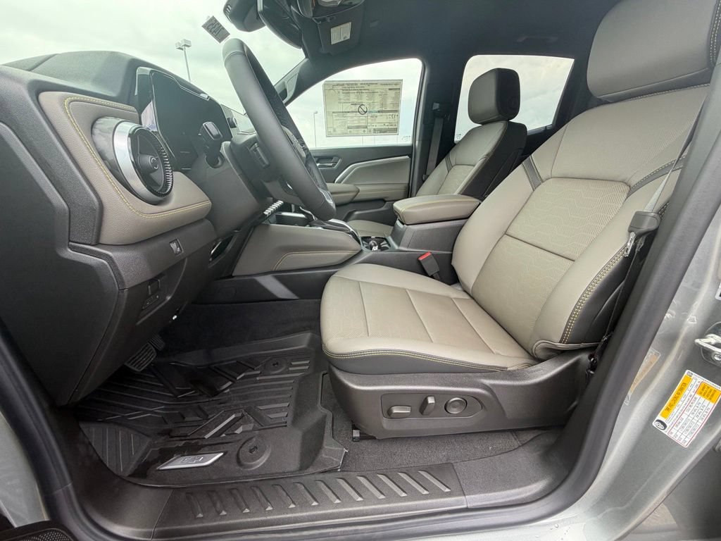 New 2026 Chevrolet Colorado ZR2 w/ Technology Package AWD/4WD image 17