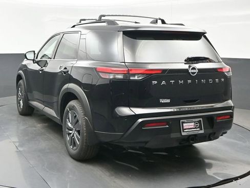 New 2026 Nissan Pathfinder SV w/ SV Premium Package FWD image 4