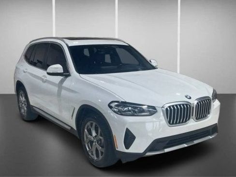 Used 2022 BMW X3 xDrive30i w/ Premium Package 2 AWD/4WD image 2