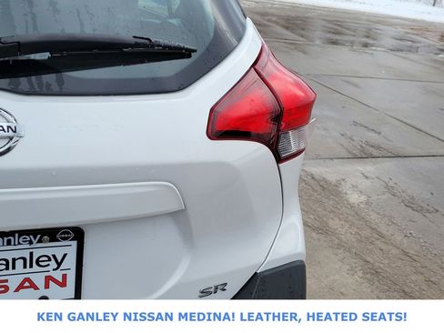 Used 2019 Nissan Kicks SR w/ SR Premium Package image 15