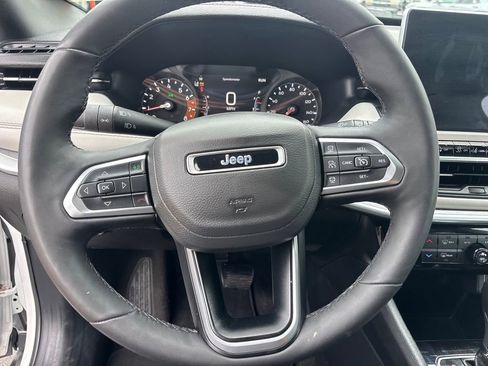 Used 2025 Jeep Compass Limited AWD/4WD image 14