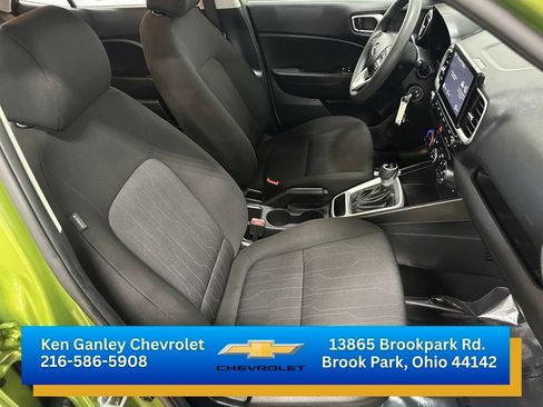 Used 2022 Hyundai Venue SE FWD image 22