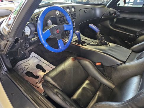 Used 1996 Dodge Viper RT/10 RWD image 24