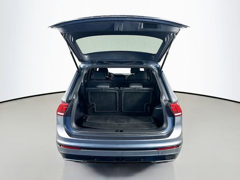 Used 2020 Volkswagen Tiguan SE R-Line w/ 3rd Row Seat Package image 28
