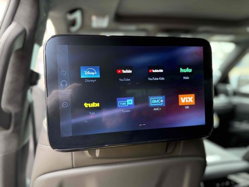 Used 2026 Cadillac Escalade V w/ LPO, ONYX Package AWD/4WD image 32