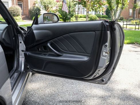 Used 2000 Honda S2000 image 48