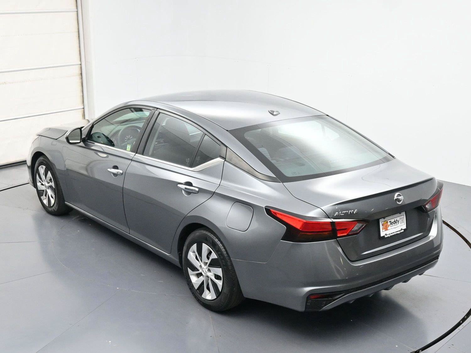 Used 2020 Nissan Altima 2.5 S FWD image 28