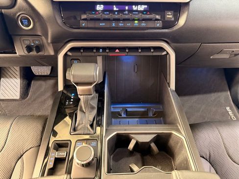 Used 2024 Toyota Tundra SR5 image 21