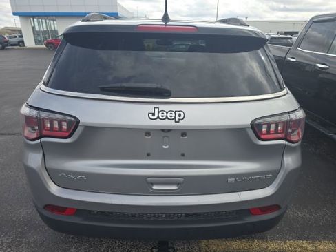 Used 2018 Jeep Compass Limited image 5