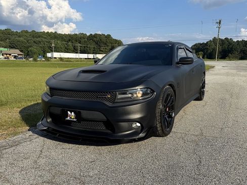 Used 2017 Dodge Charger R/T Scat Pack w/ Dynamics Package image 3