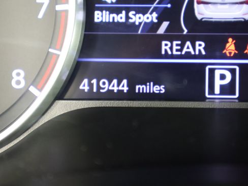 Used 2024 Nissan Sentra SV image 17