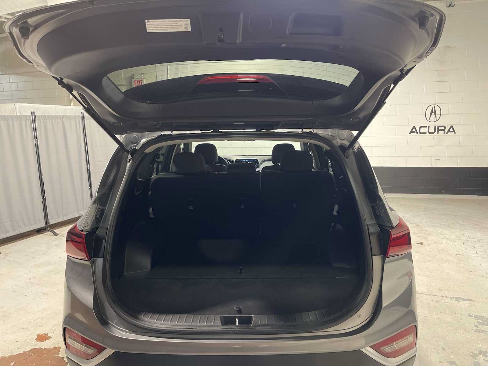 Used 2019 Hyundai Santa Fe SE AWD/4WD image 19