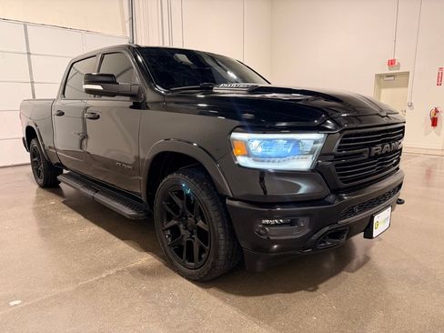 Used 2022 RAM 1500 Laramie AWD/4WD image 3