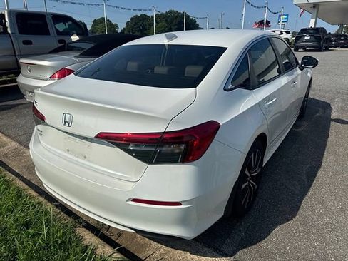Used 2022 Honda Civic EX image 4