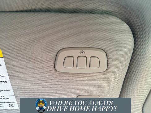 New 2025 Lincoln Nautilus Premier image 16