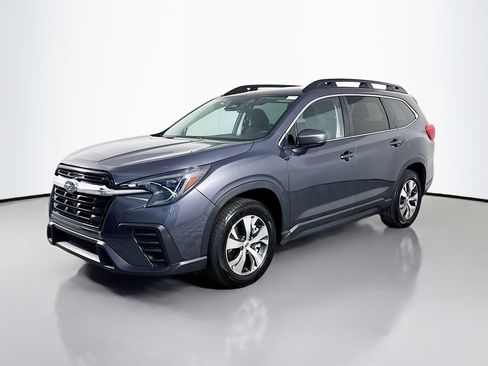 Used 2024 Subaru Ascent Premium w/ Convenience Package image 4