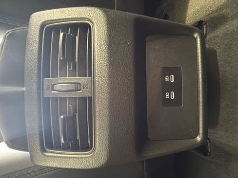 Used 2024 Nissan Rogue SV w/ SV Premium Package AWD/4WD image 16