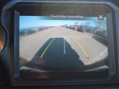 Used 2022 Jeep Wrangler Unlimited Rubicon 4xe image 40