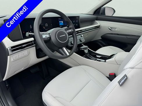 Used 2026 Hyundai Tucson SE FWD image 19