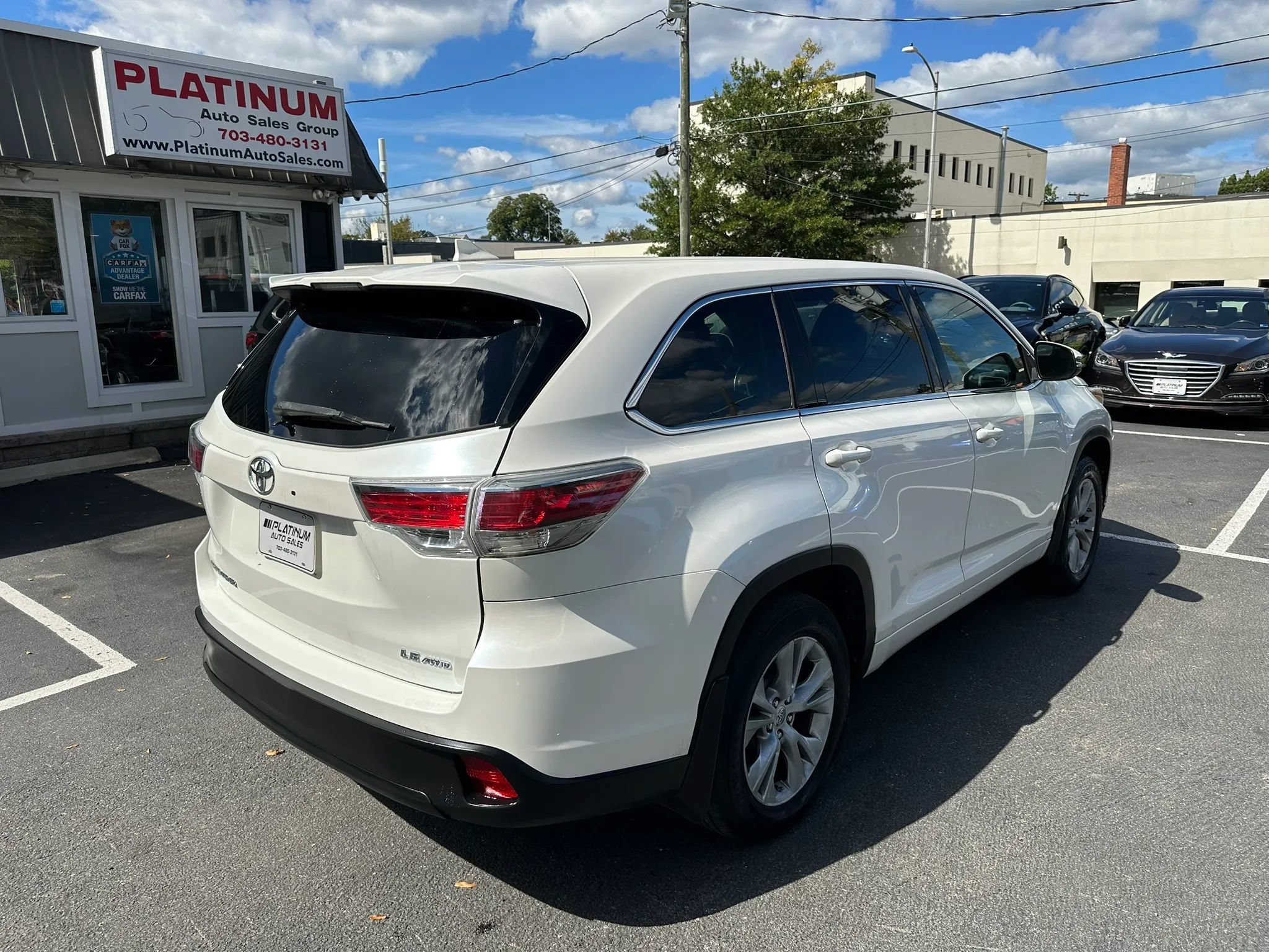 Used 2015 Toyota Highlander Plus AWD/4WD image 5