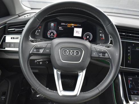 Used 2023 Audi Q8 Premium Plus image 13