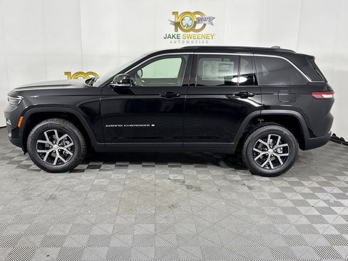 New 2025 Jeep Grand Cherokee Limited image 4