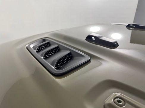 Used 2025 Jeep Wrangler Rubicon image 13