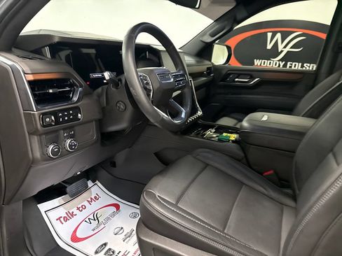 Used 2025 GMC Yukon Denali w/ Sun & Power Step Package RWD image 10