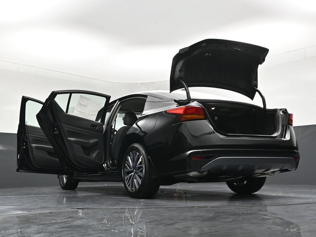 New 2026 Nissan Altima 2.5 SV FWD image 35