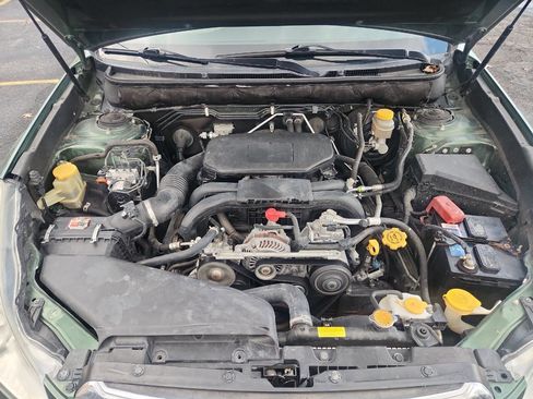 Used 2011 Subaru Outback 2.5i Premium image 15