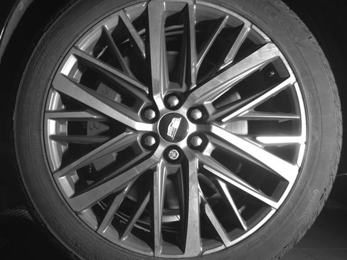 Certified 2025 Cadillac XT6 Sport w/ LPO, Floor Liner Package image 10