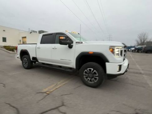 Used 2021 GMC Sierra 2500 SLE w/ SLE Value Package; image 2