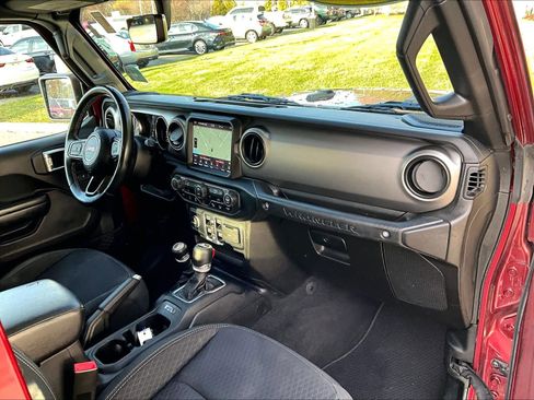 Used 2021 Jeep Wrangler Unlimited Sport image 14