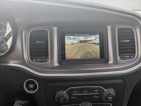Used 2022 Dodge Charger SXT image 14