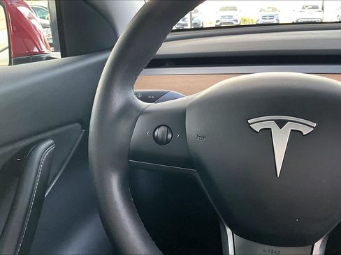 Used 2020 Tesla Model Y Long Range AWD/4WD image 22